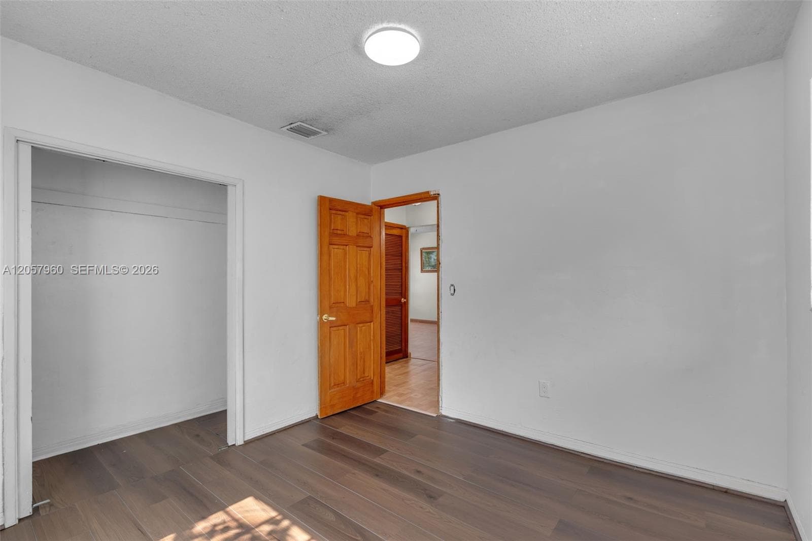 267 E 56th St photo 25