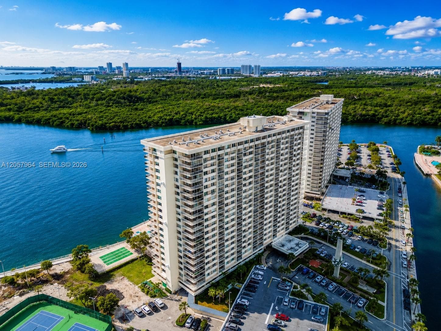 ARLEN HOUSE CONDO · #807 in Sunny Isles Beach - Photo 1