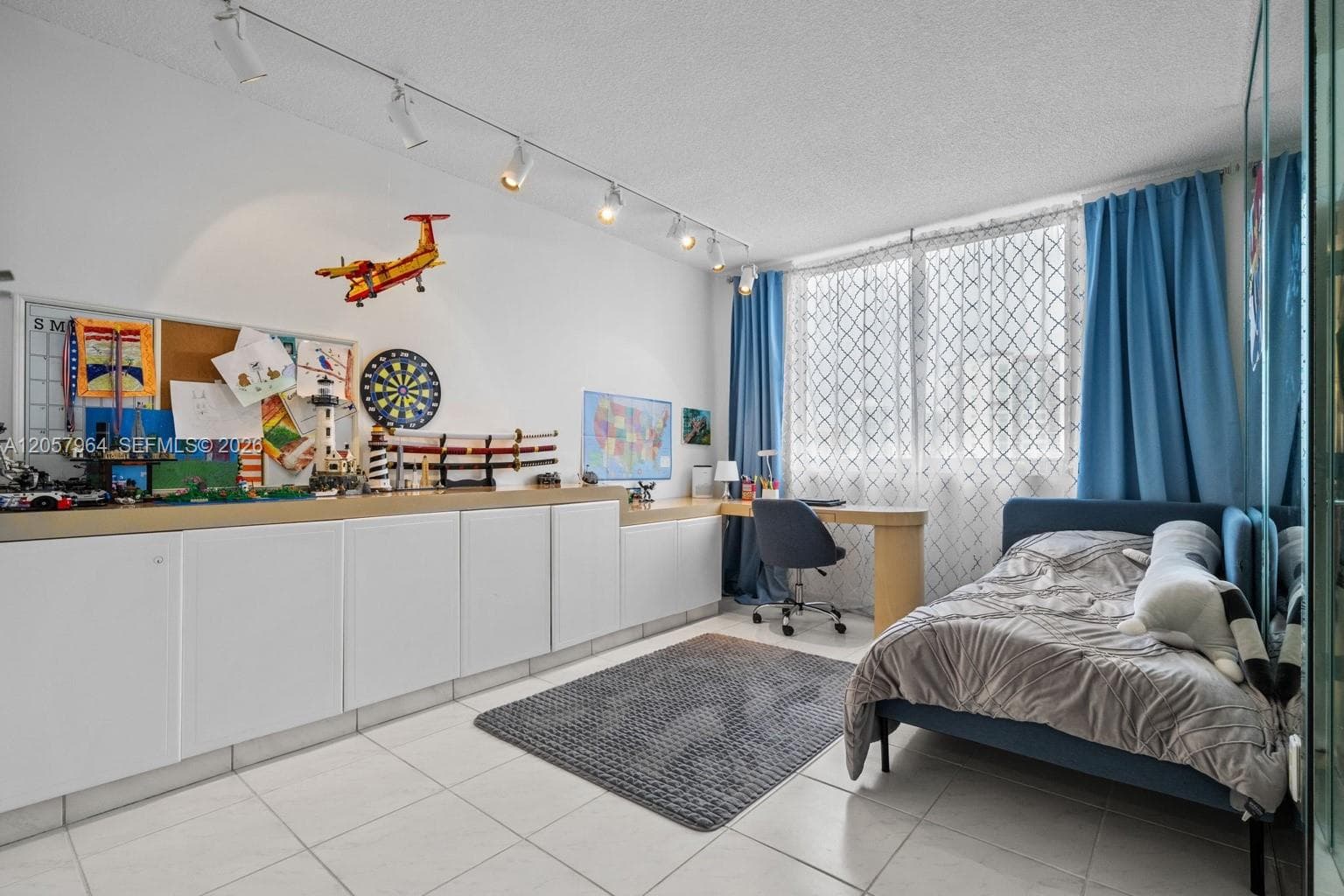 ARLEN HOUSE CONDO · #807 in Sunny Isles Beach - Photo 15