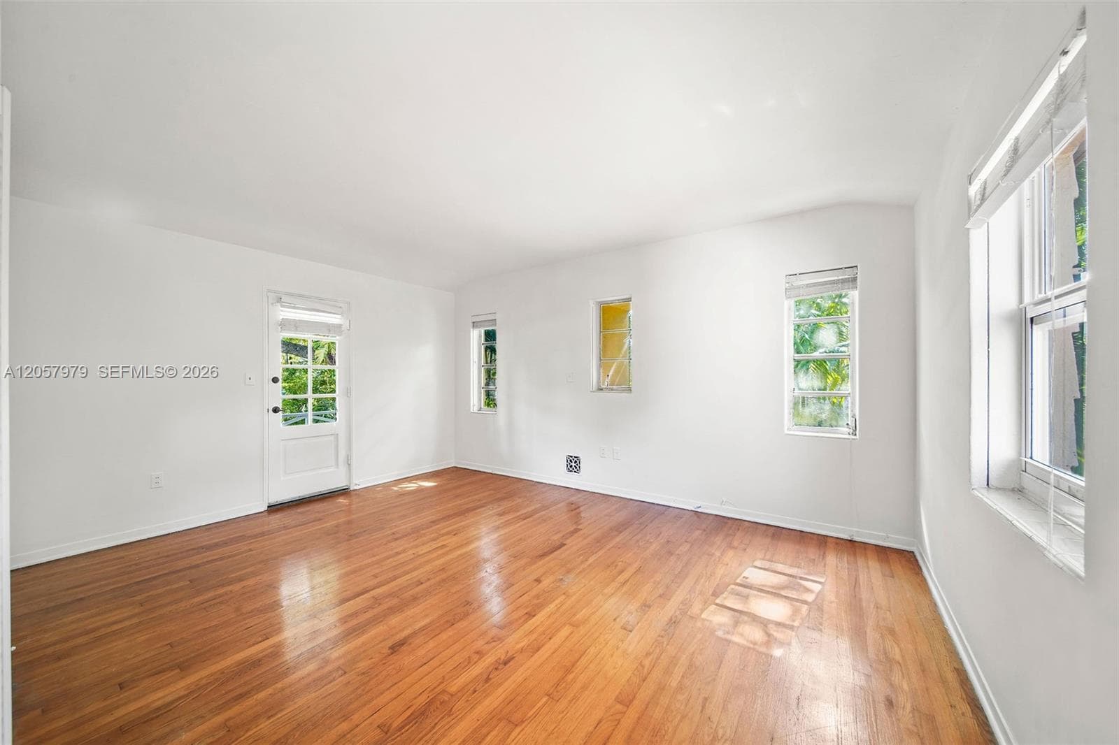 5842 Alton Rd photo 31