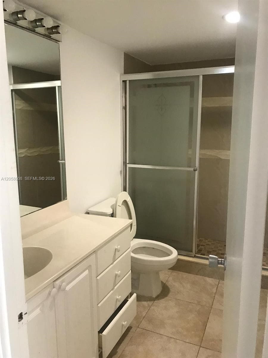 OCEANVIEW BUILDING B COND · #1018 in Sunny Isles Beach - Photo 9