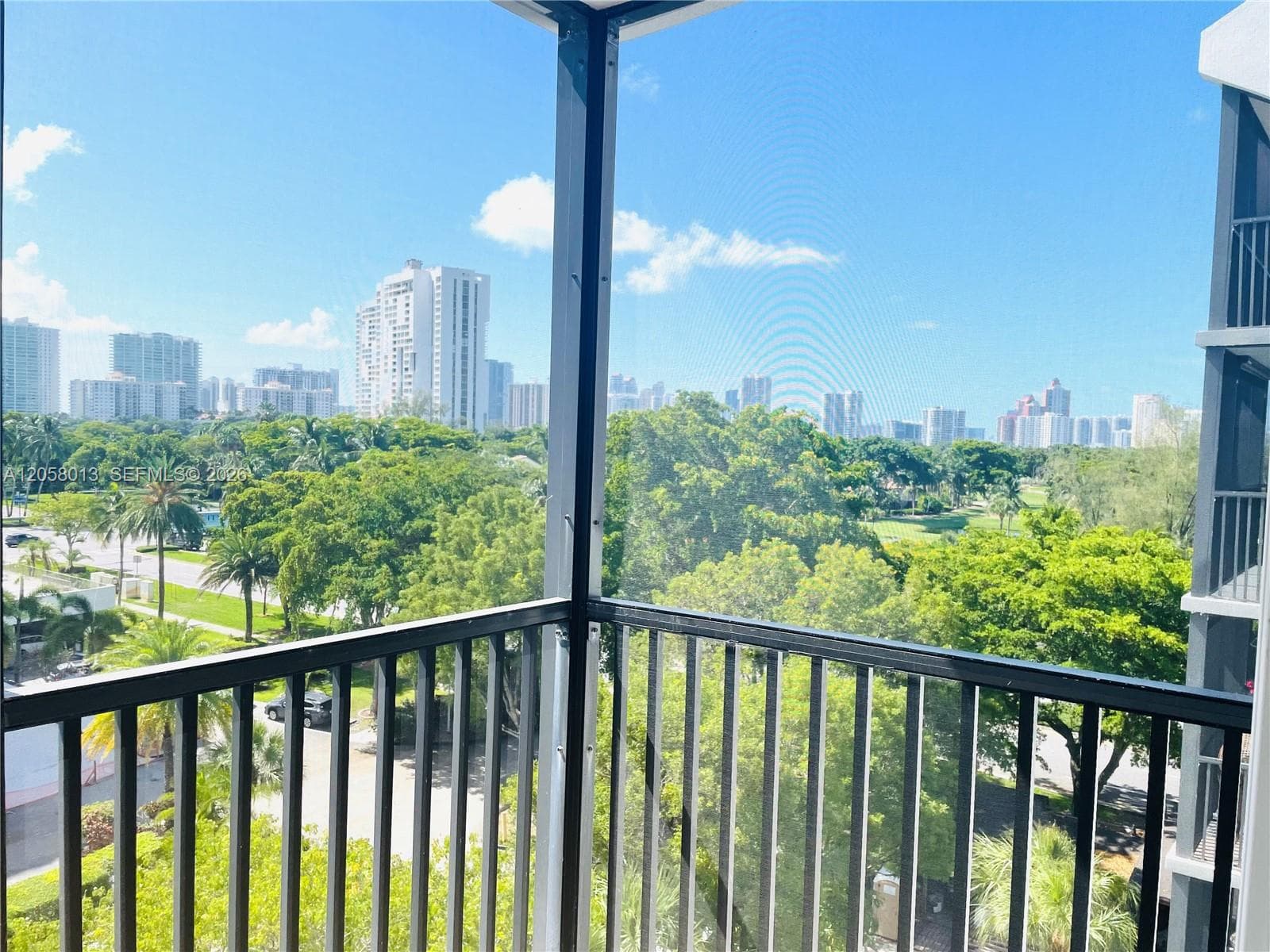 BRAVURA I CONDO · #712 in Aventura - Photo 12