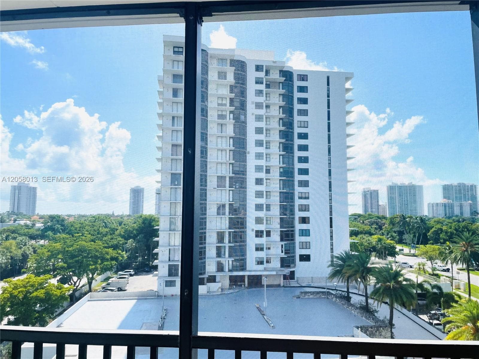 BRAVURA I CONDO · #712 in Aventura - Photo 15