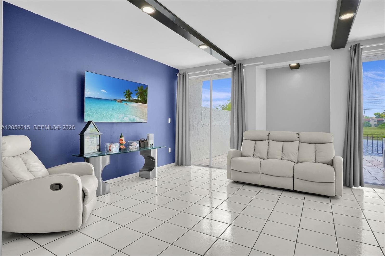 9177 Fontainebleau Blvd #3 photo 12