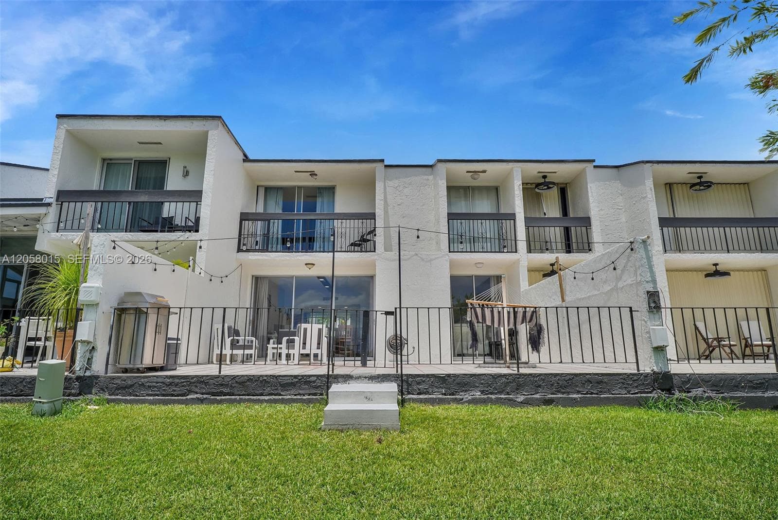 9177 Fontainebleau Blvd #3 photo 36