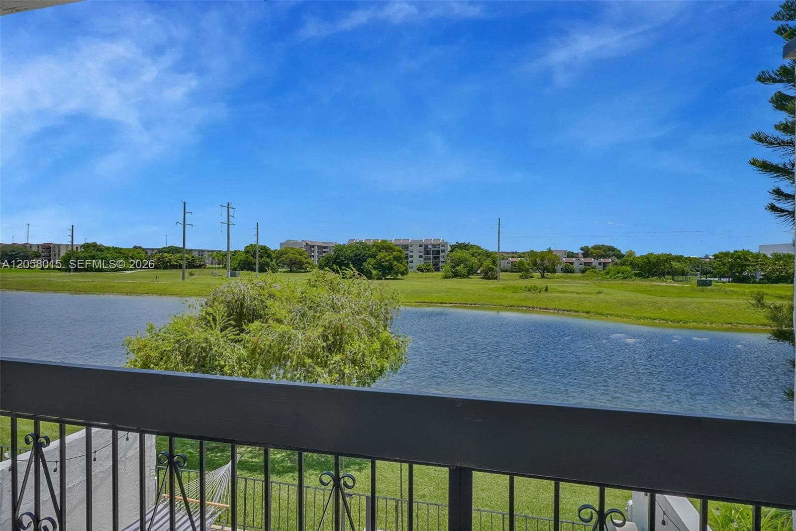 9177 Fontainebleau Blvd #3 photo 25