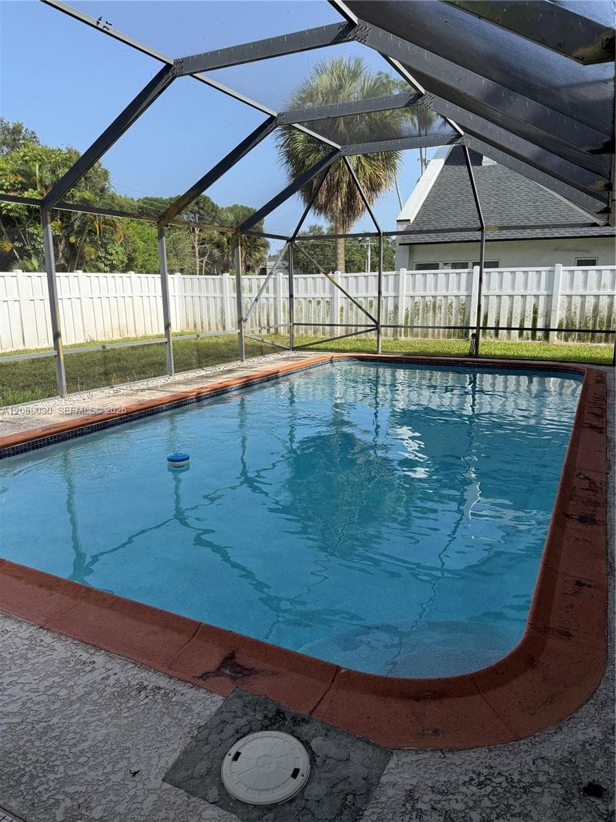 1560 NW 12th Way #N/A photo 3
