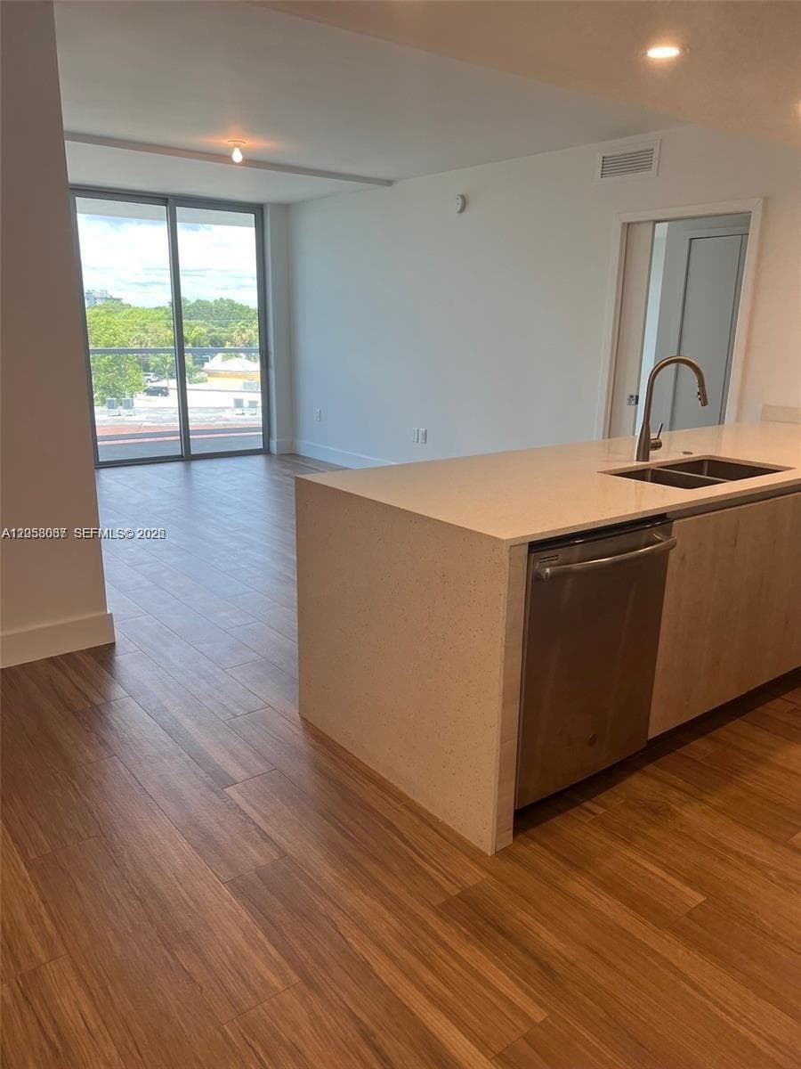 THE HIGHLANDS CONDO · #502 in North Miami Beach - Photo 2