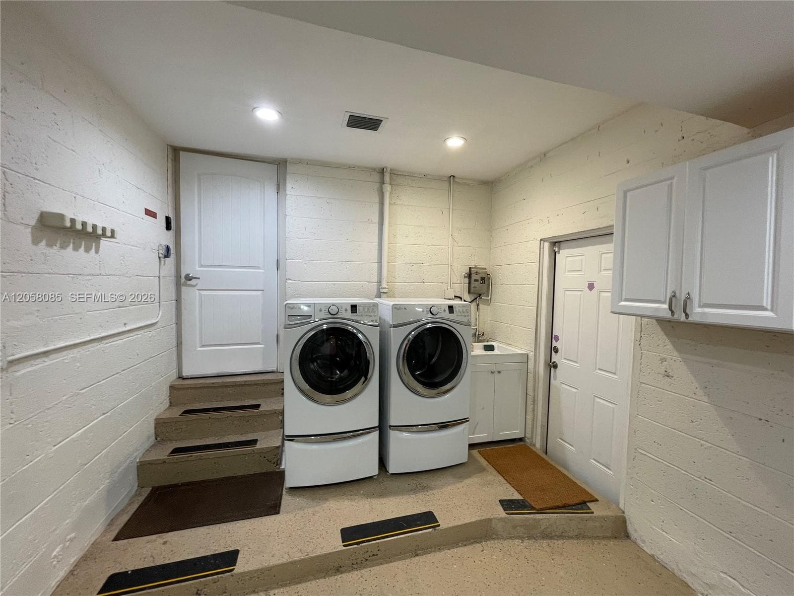 1116 Biarritz Dr photo 22