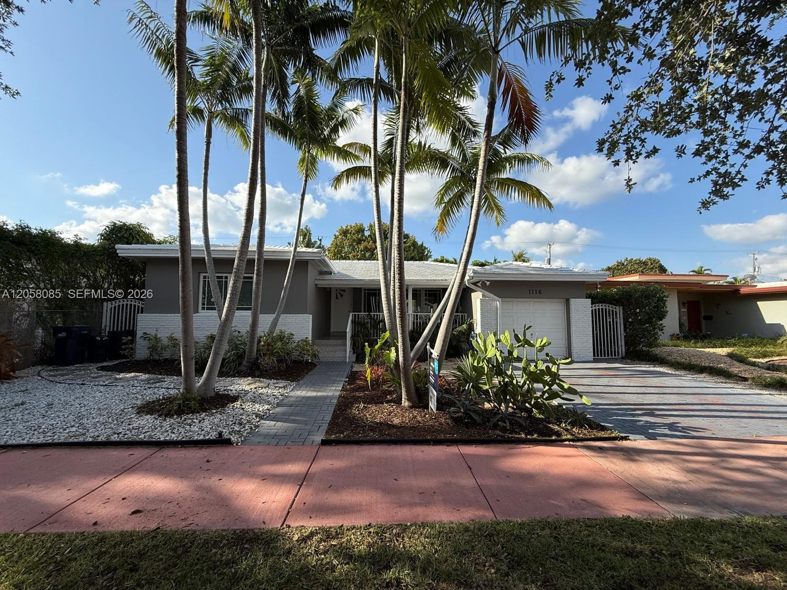 1116 Biarritz Dr photo 24