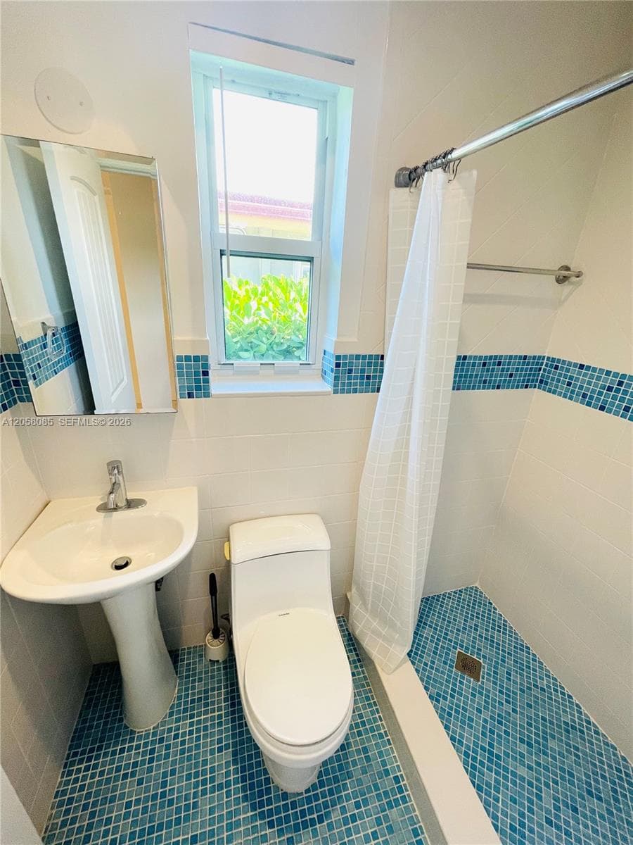 1116 Biarritz Dr photo 21