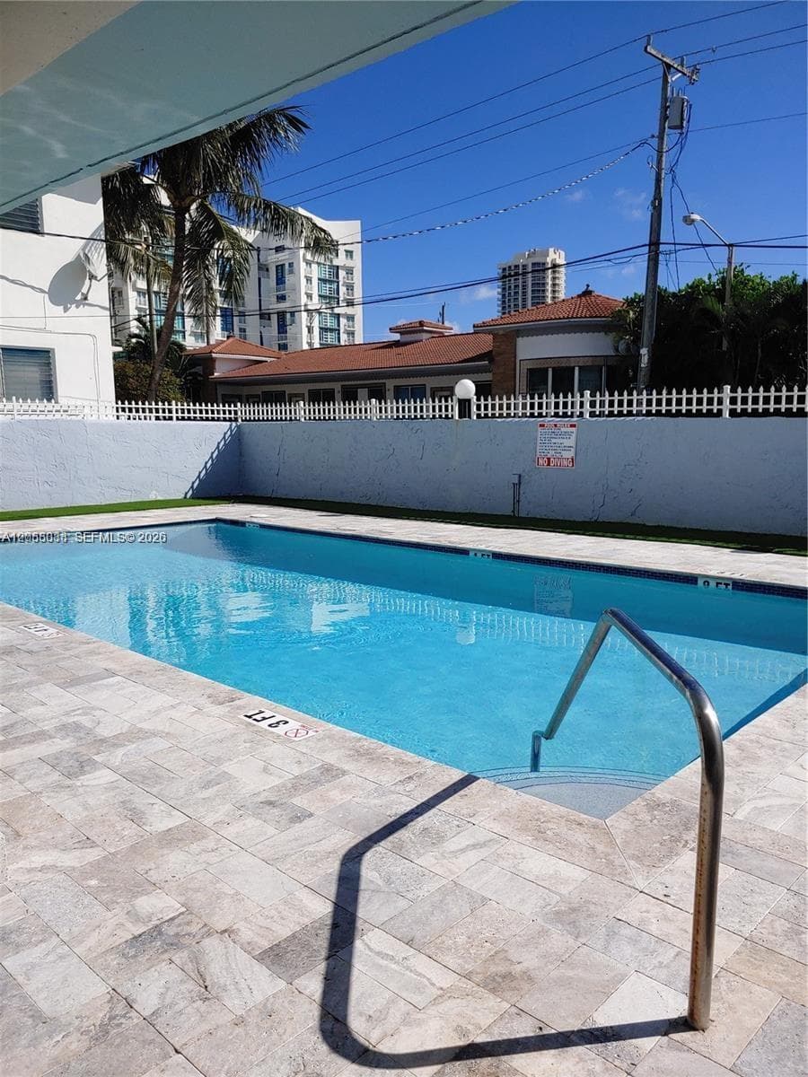 BRISAS DEL MAR CONDO · #304 in Miami Beach - Photo 10