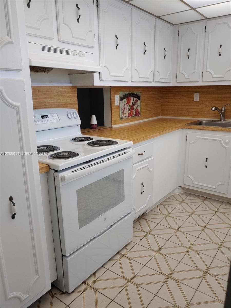 BRISAS DEL MAR CONDO · #304 in Miami Beach - Photo 14