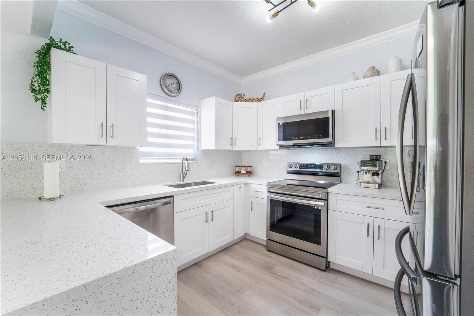 15819 SW 54th Ter photo 9