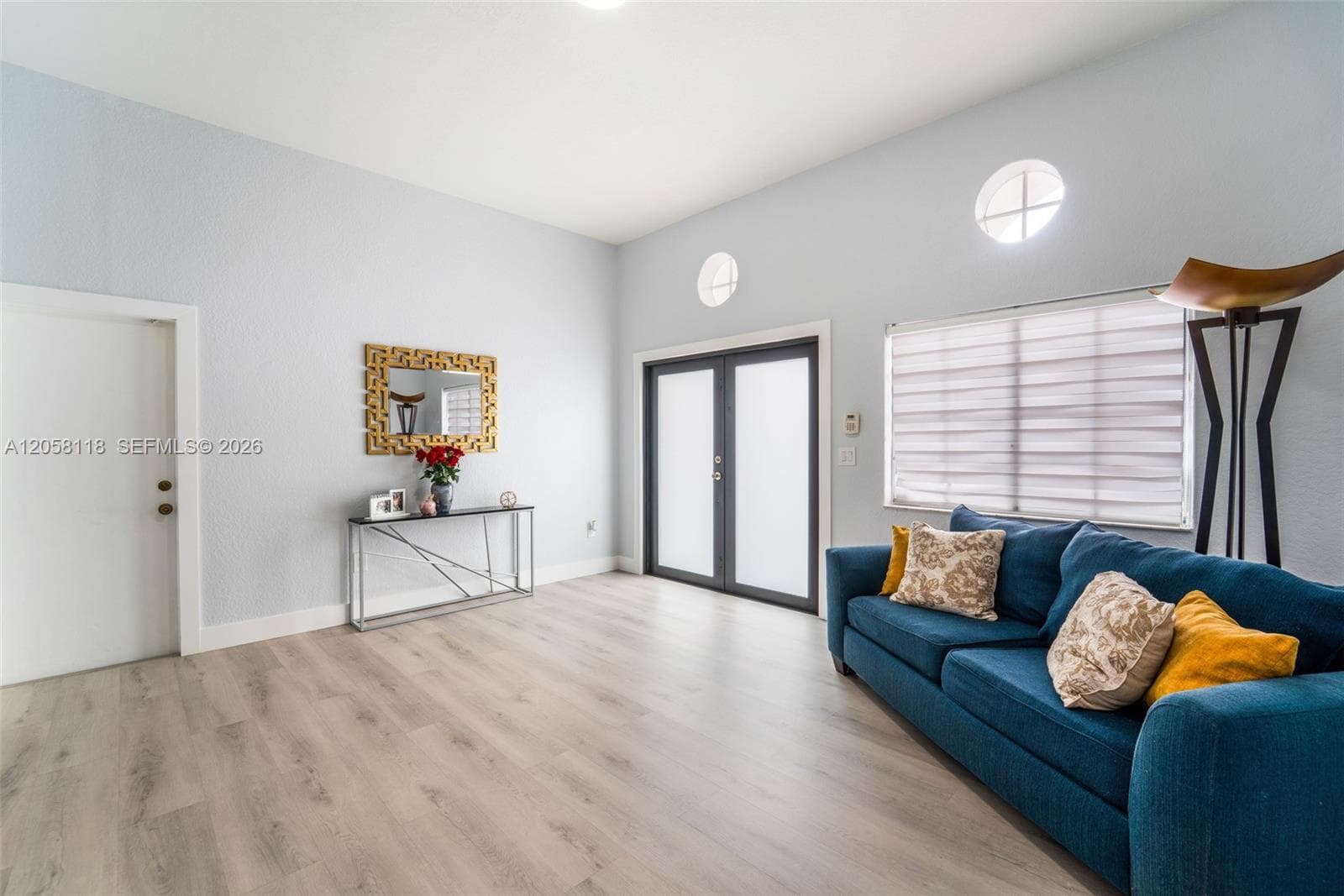 15819 SW 54th Ter photo 4
