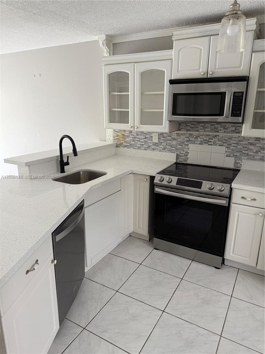 JADE WINDS GROUP - · #410-2 in Miami - Photo 2