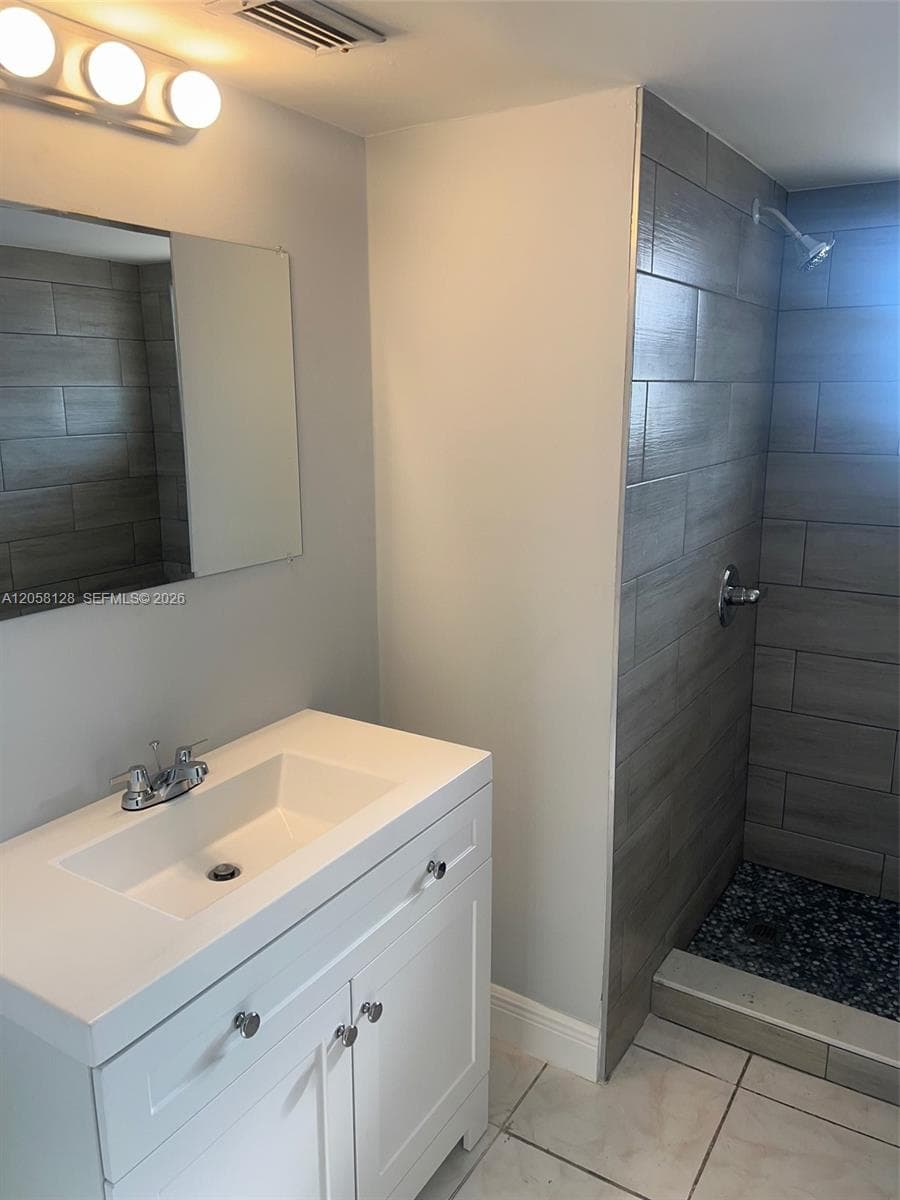 JADE WINDS GROUP - · #410-2 in Miami - Photo 6