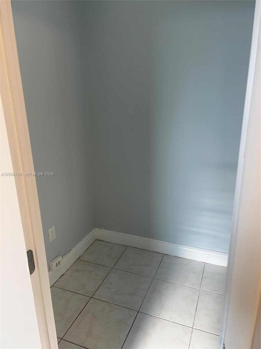 JADE WINDS GROUP - · #410-2 in Miami - Photo 7