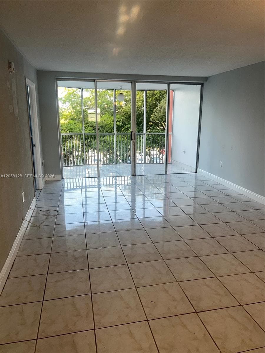 JADE WINDS GROUP - · #410-2 in Miami - Photo 4