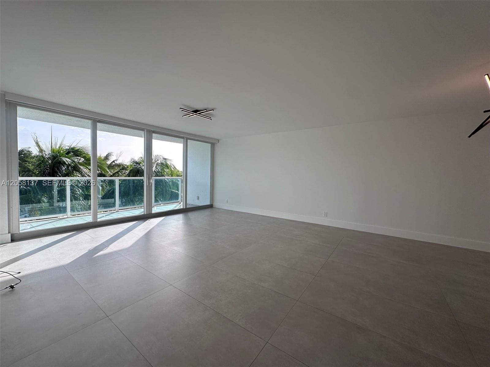 Arlen House East Condo · #317 in Sunny Isles Beach - Photo 8
