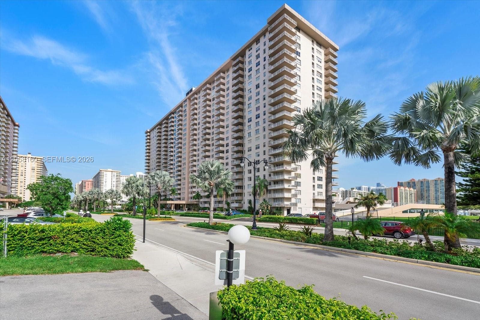 WINSTON TOWERS · #2102 in Sunny Isles Beach - Photo 9