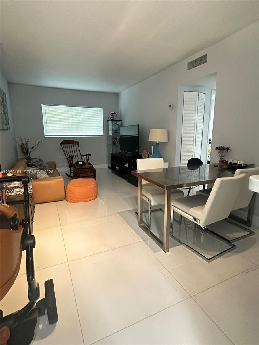 BISCAYNE COVE CONDO · #115 in Miami - Photo 6