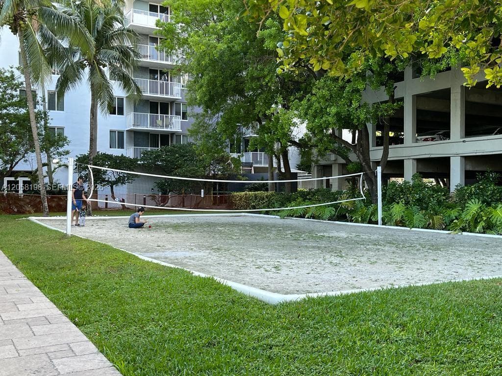 MADISON DOWNTOWN CONDO · #E-1610 in Miami - Photo 9