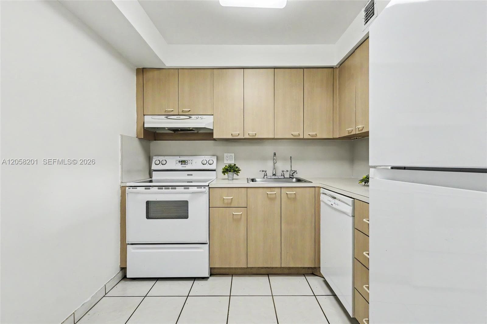 Imperial Terraces Condo · #509 in Hialeah - Photo 13