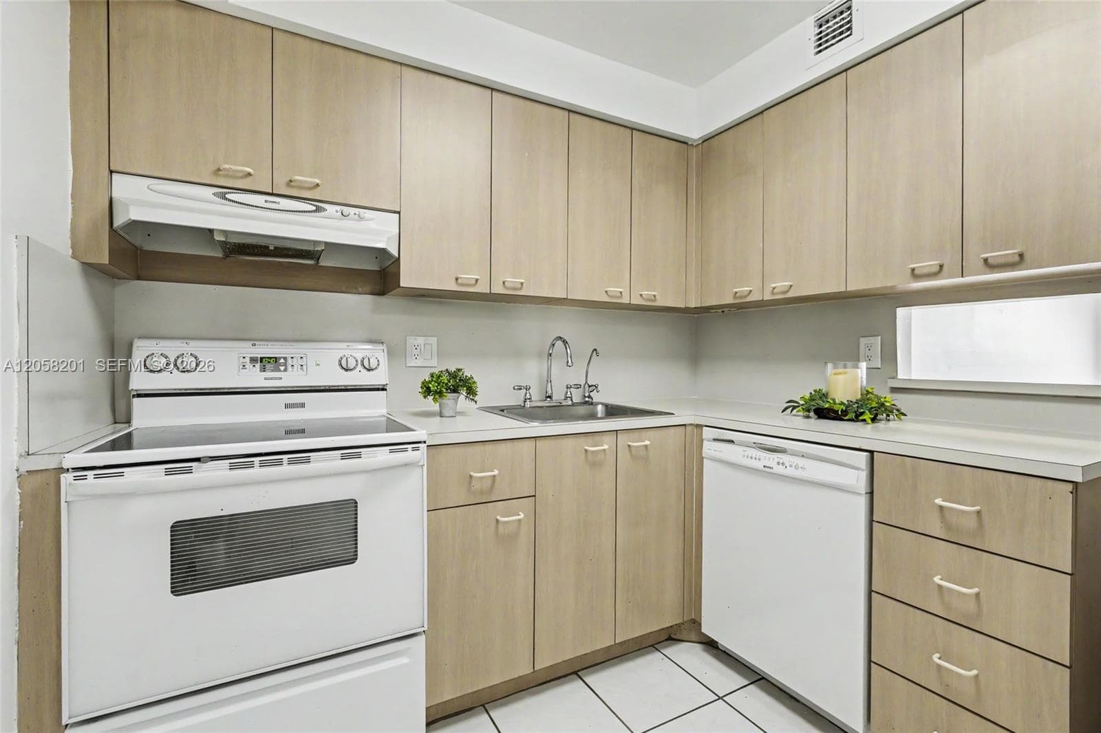 Imperial Terraces Condo · #509 in Hialeah - Photo 14