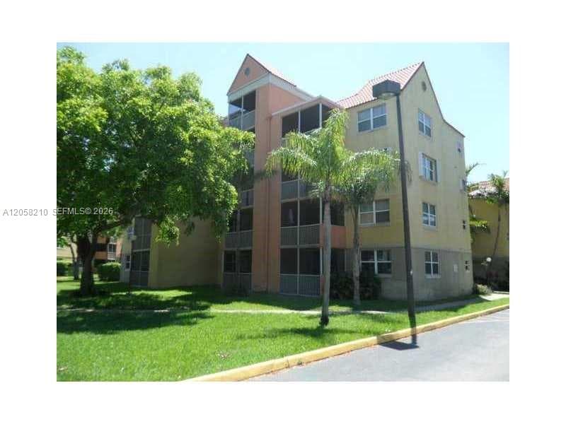 LAS VISTAS AT DORAL CONDO · #101 in Doral - Photo 2