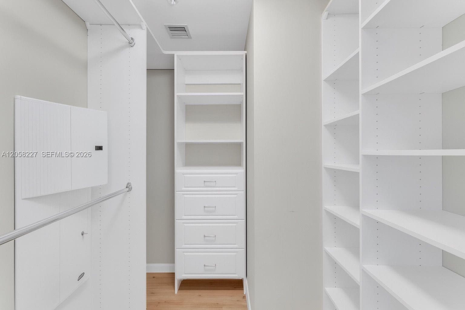 Sayan Condo · #1604 in Sunny Isles Beach - Photo 16
