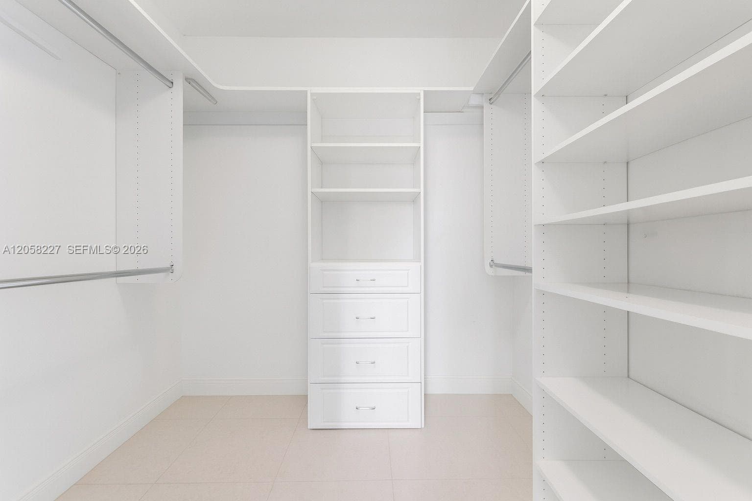 Sayan Condo · #1604 in Sunny Isles Beach - Photo 21