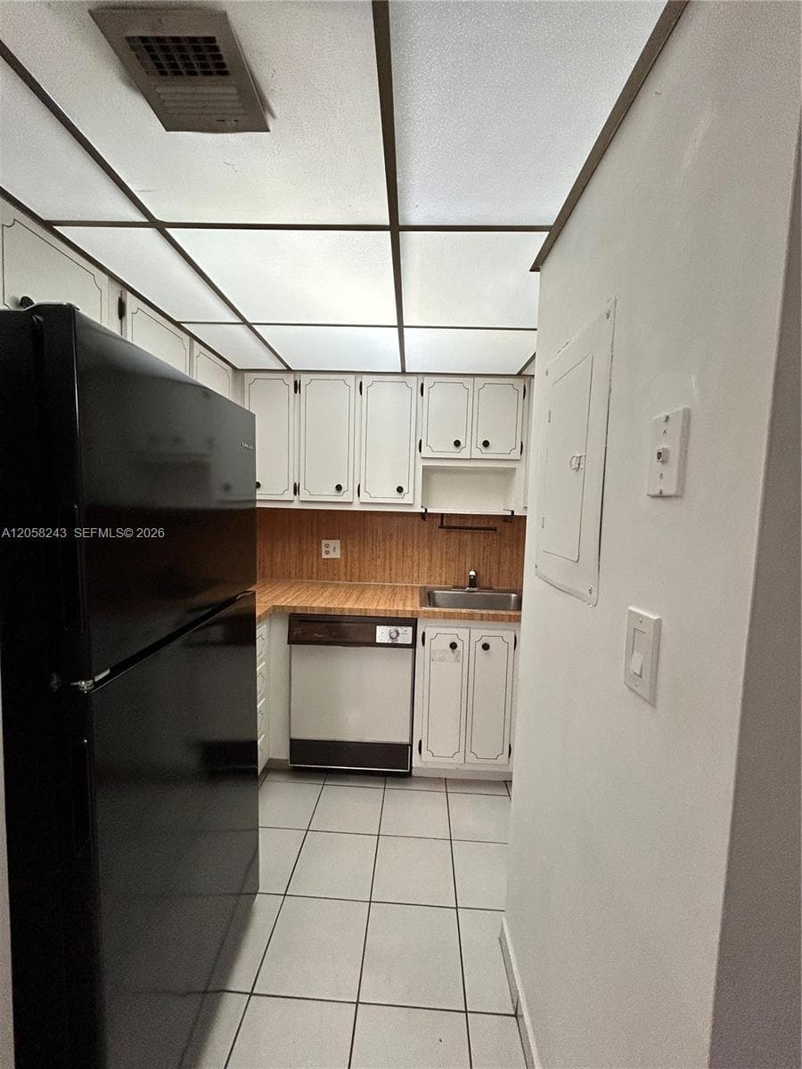 LE JEUNE HOUSE CONDO · #109 in Miami - Photo 14