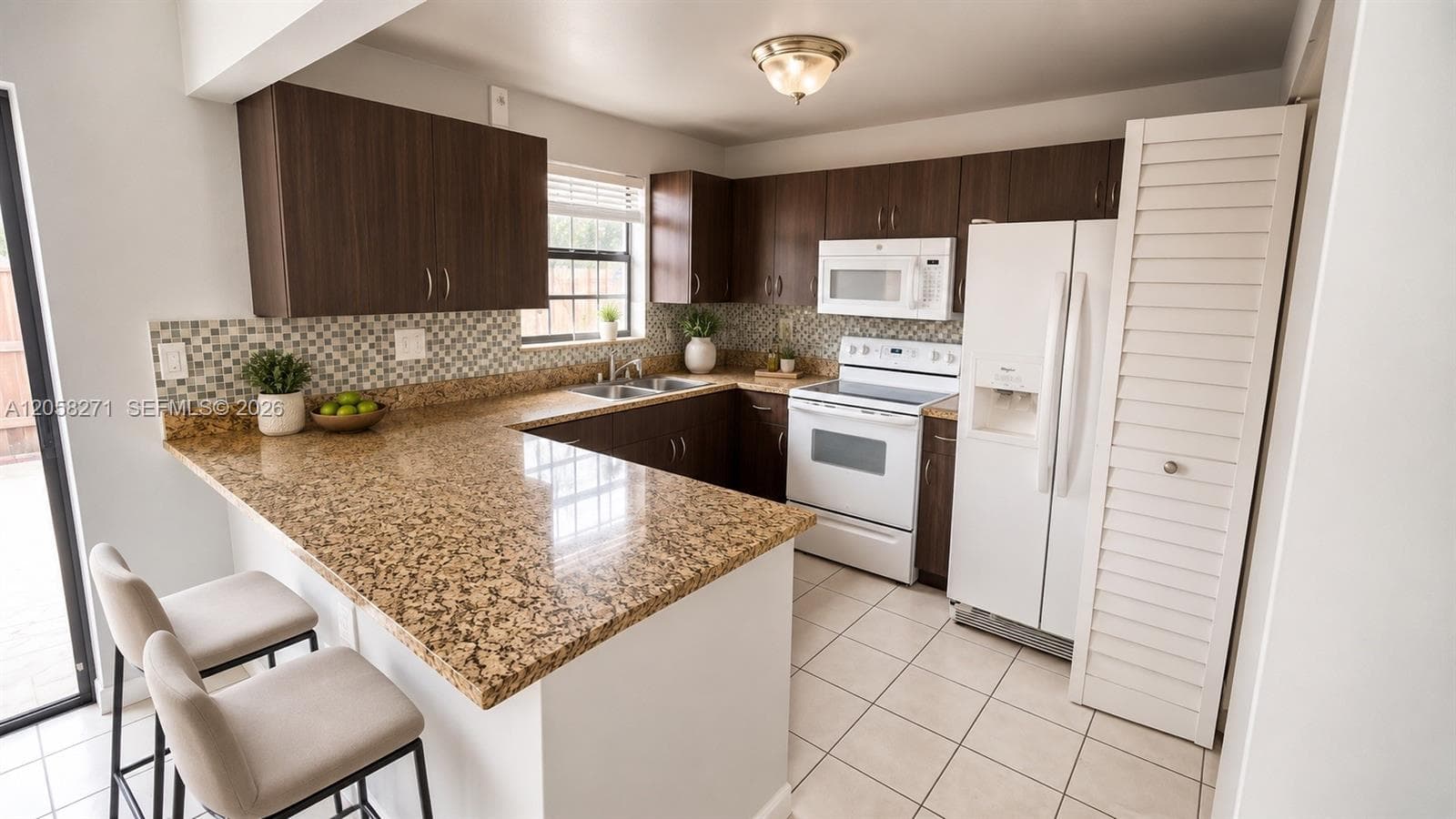 PATIO GRANDE TOWNHOMES CO · #101 in Miami - Photo 3