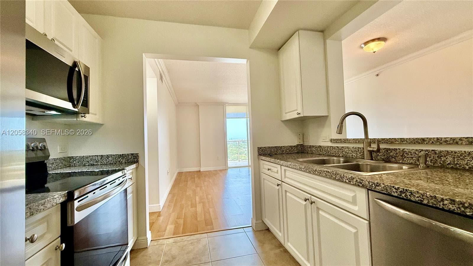 BRICKELL VISTA CONDO · #1501 in Miami - Photo 6