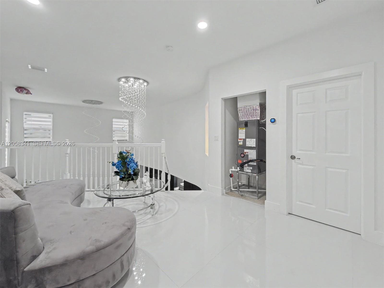 589 SE 35th Ter photo 17
