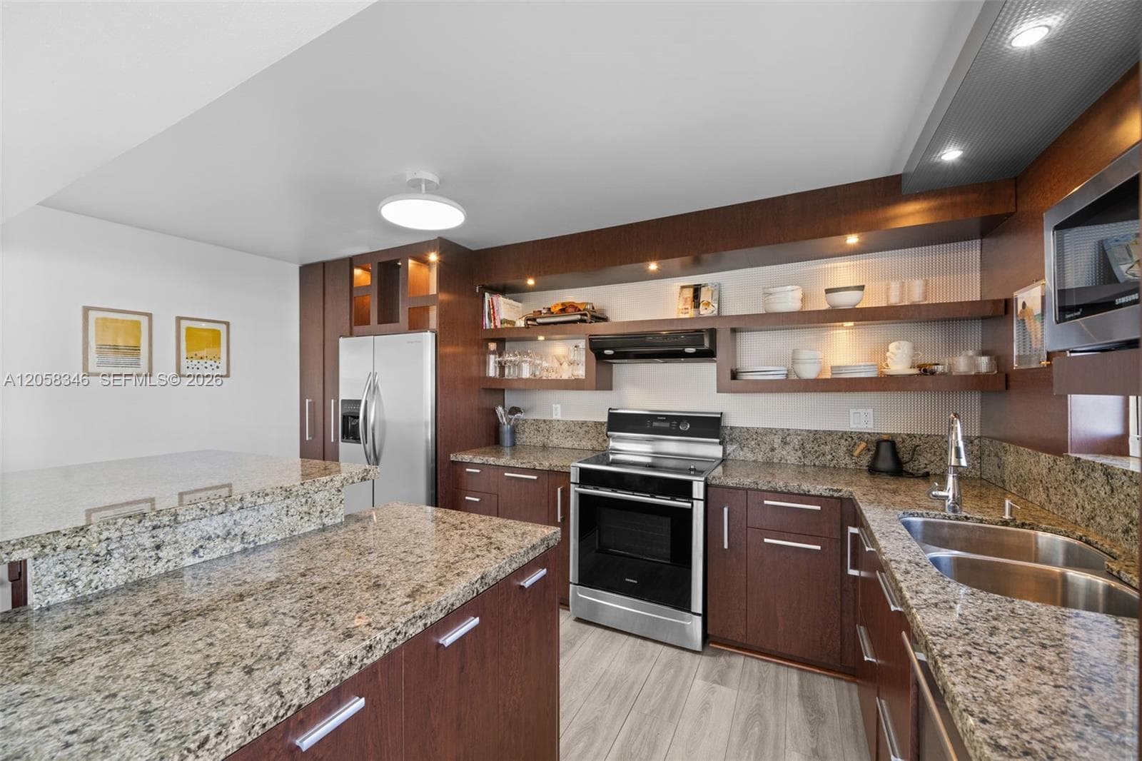 COMMODORE PLAZA CONDO · #1216 in Aventura - Photo 2