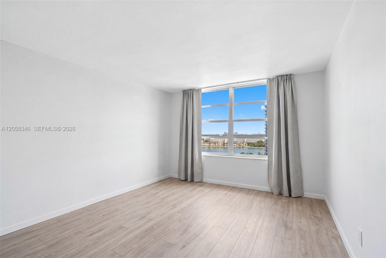 COMMODORE PLAZA CONDO · #1216 in Aventura - Photo 33