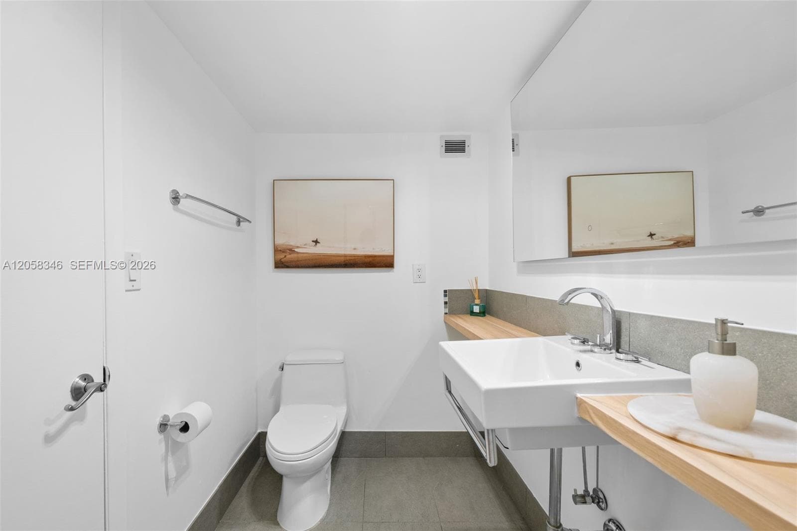 COMMODORE PLAZA CONDO · #1216 in Aventura - Photo 35