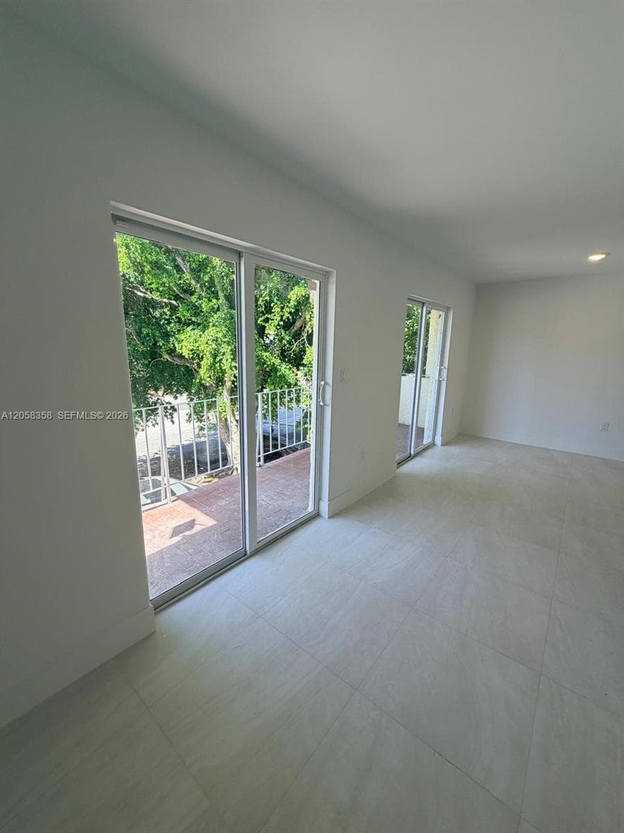 BRICKELL RIVERVIEW · #3 in Miami - Photo 18