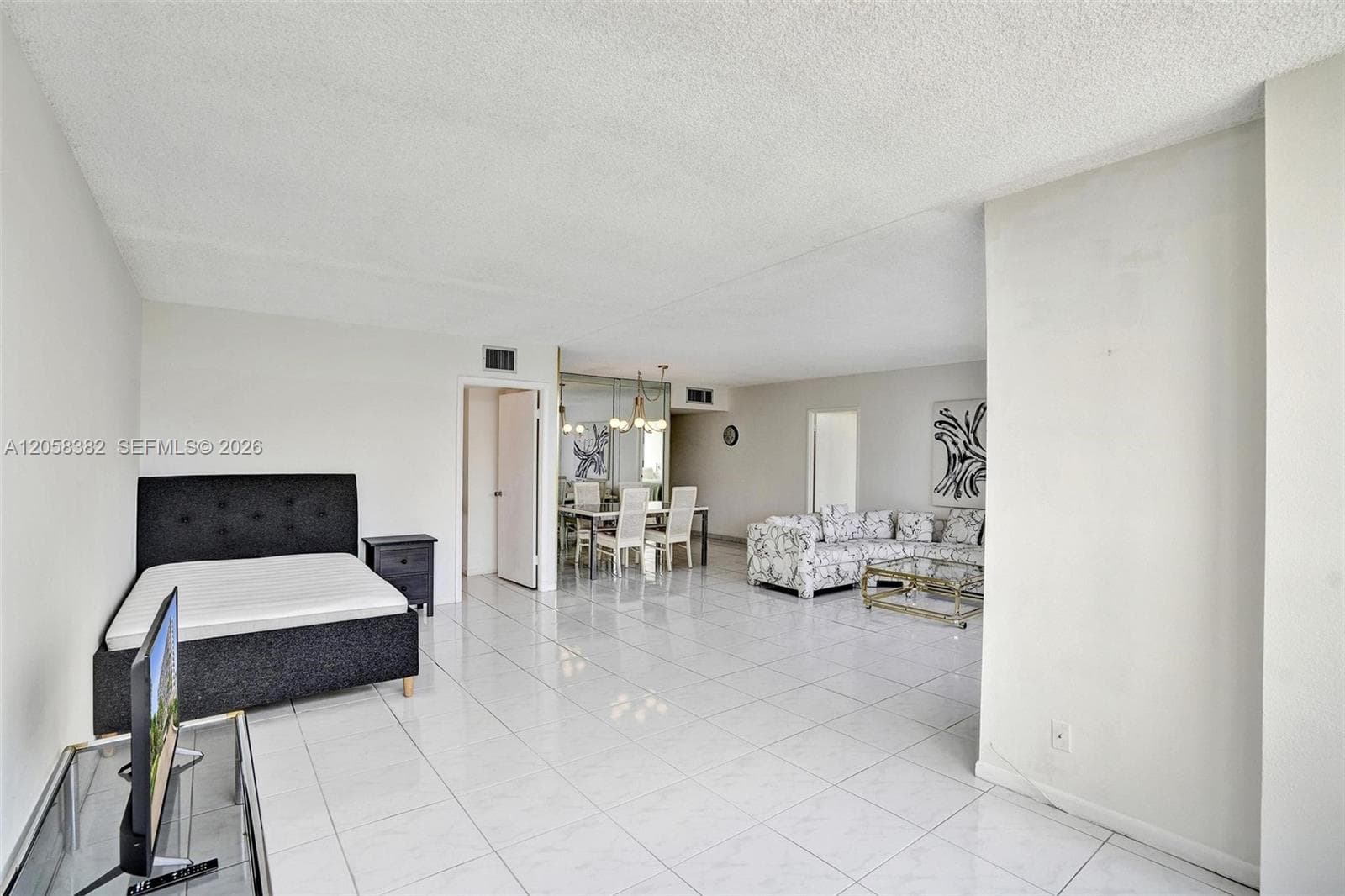 OLYMPUS 500 · #213 in Hallandale Beach - Photo 13