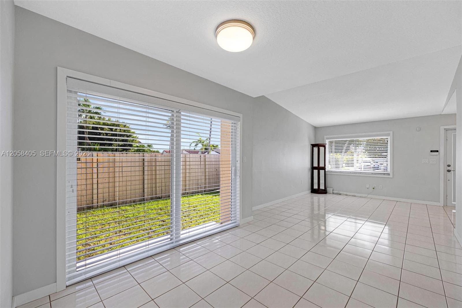 1616 SW 137th Pl photo 3
