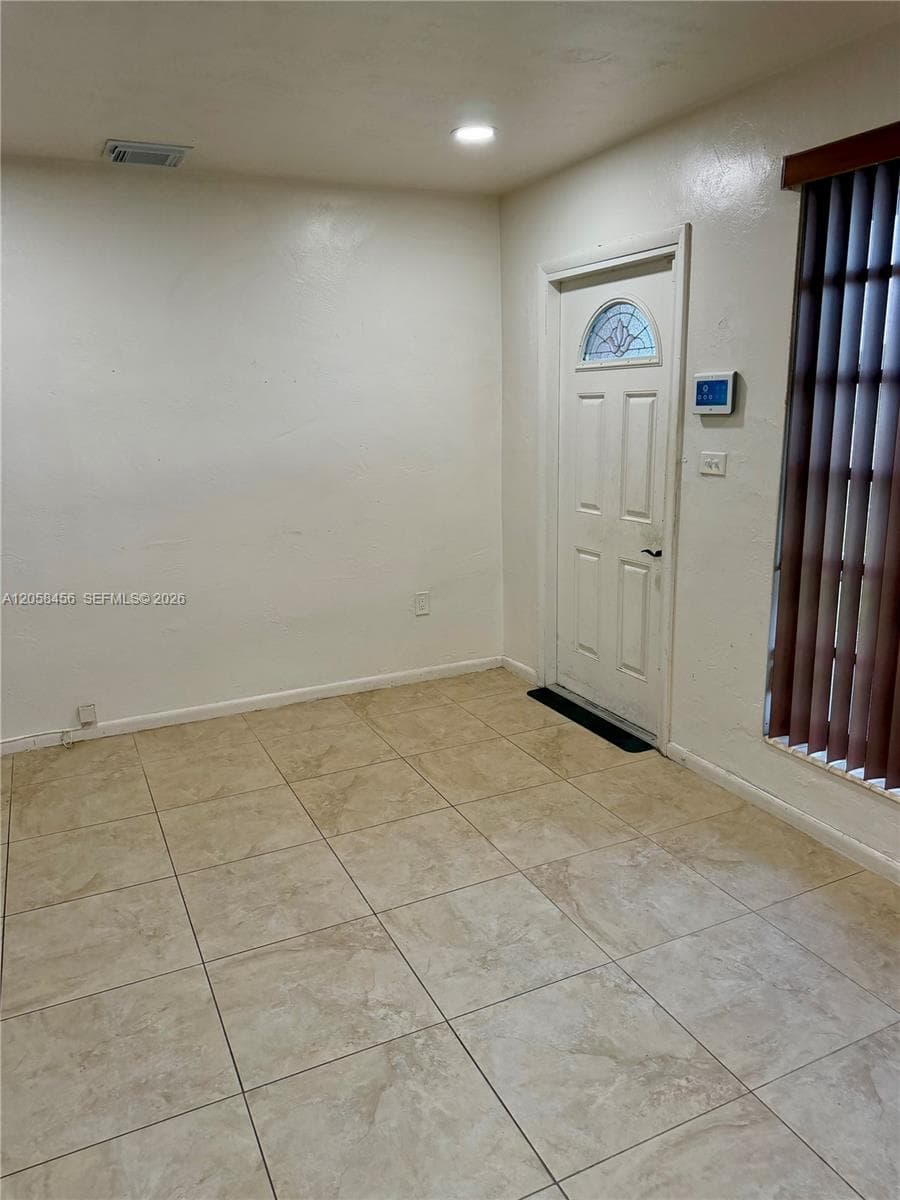 10701 SW 149th St photo 6