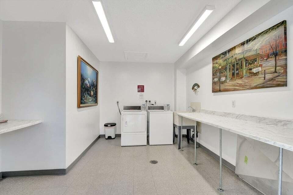 SP Laundry Room2024100514591404780300000