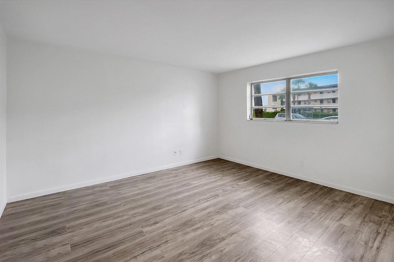 19-19001 NE 14th Ave #145_019