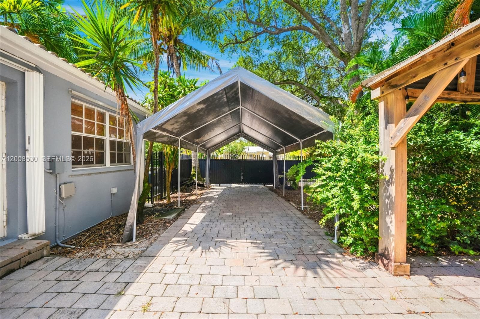 2301 Tequesta Ln #2301 photo 35