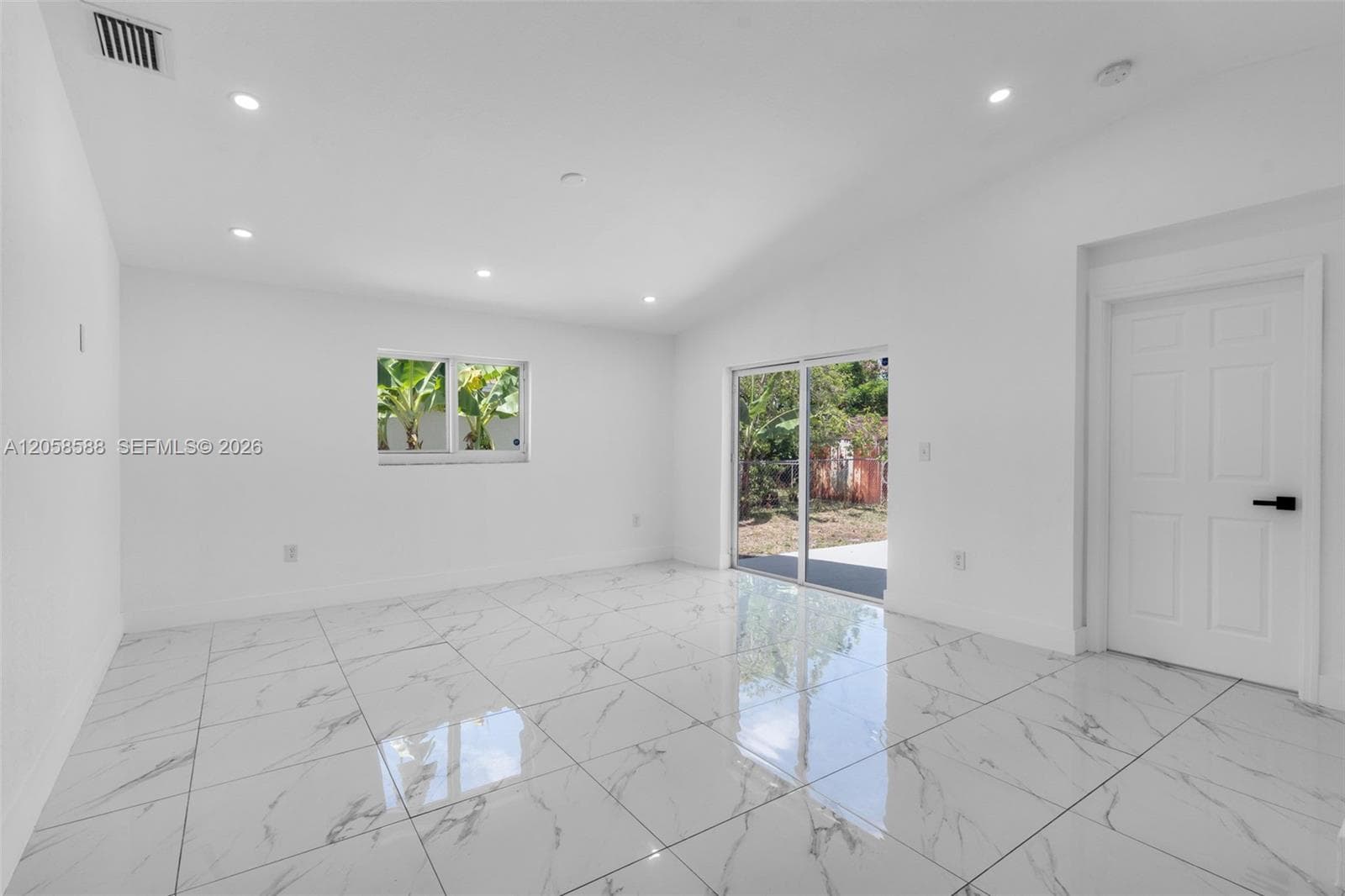 19131 NW 33rd Ct photo 9
