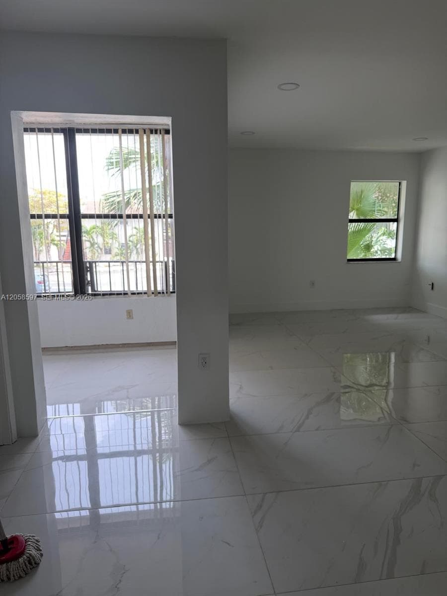 TERRANOVA CONDO · #23-36 in Miami - Photo 4