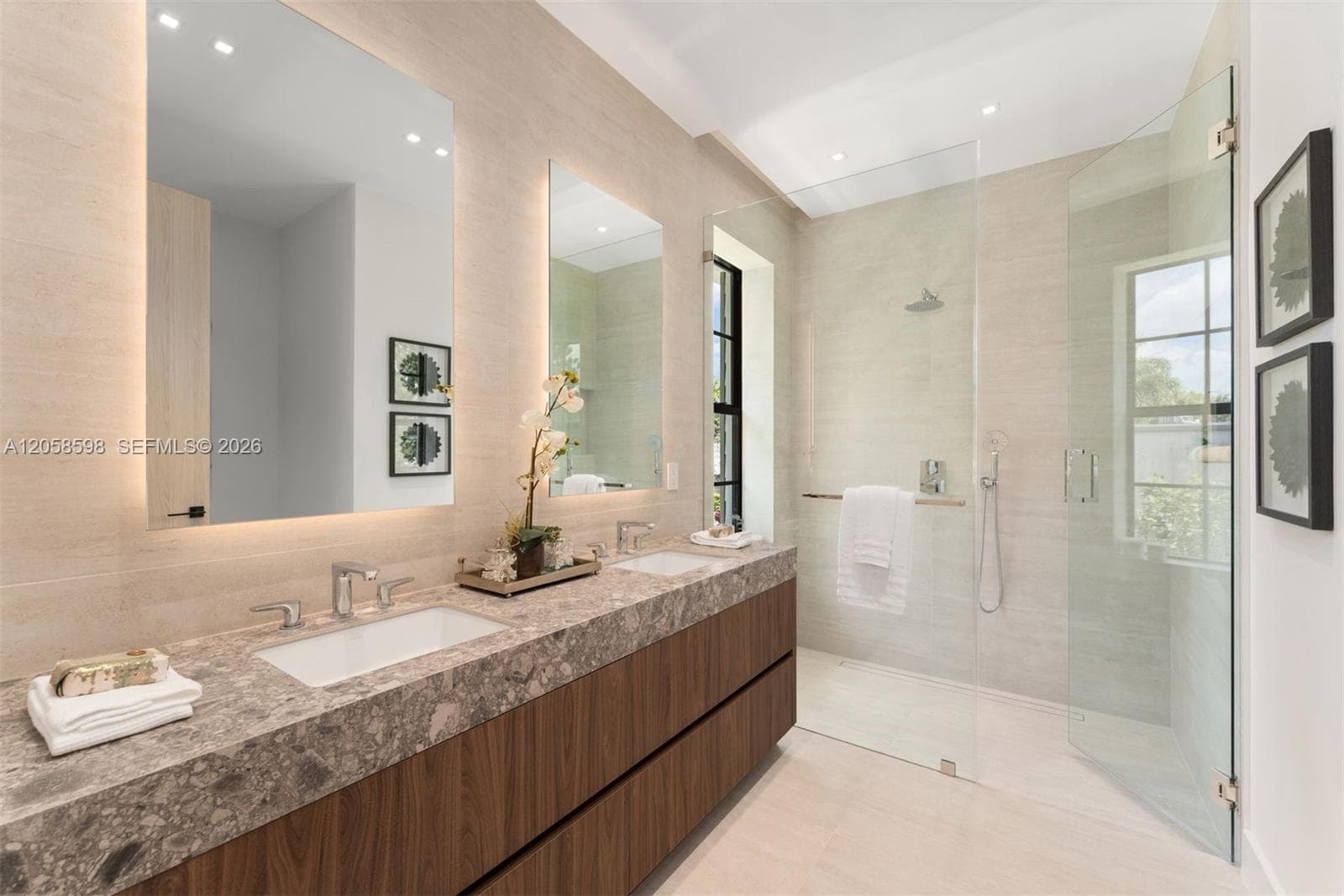 3352 Charles Ave photo 18