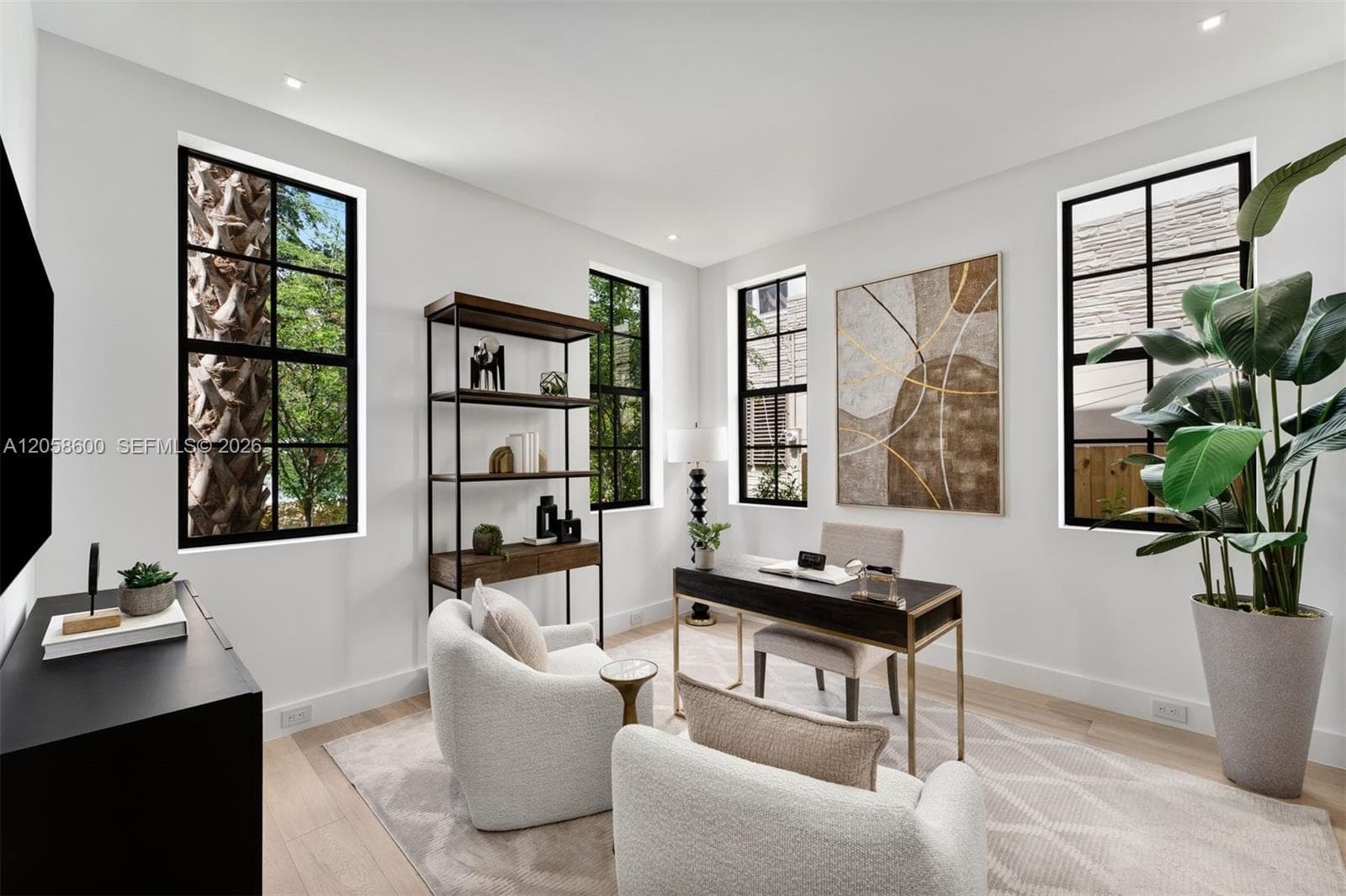 3372 Charles Ave photo 9